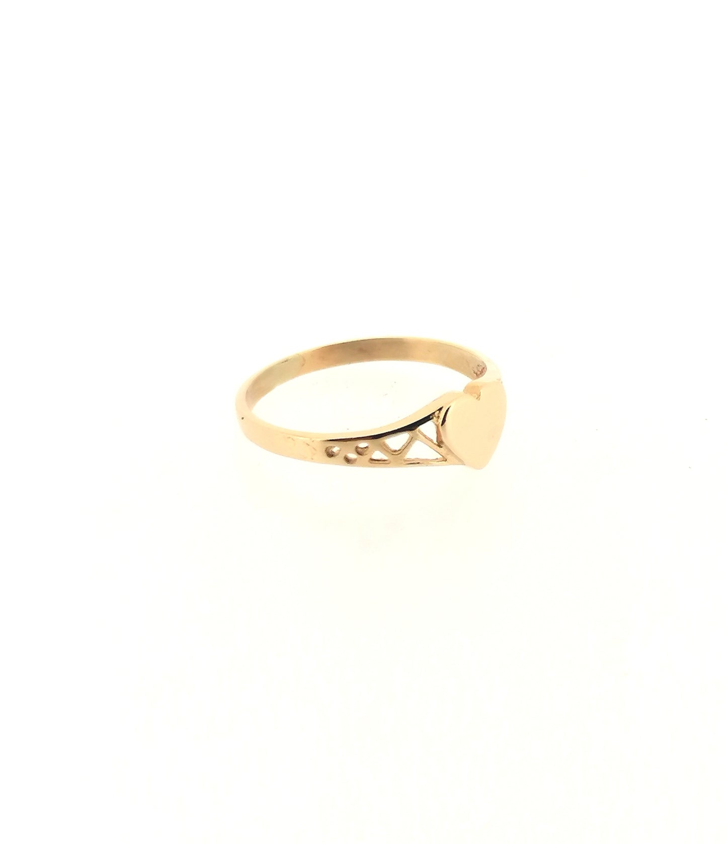 9ct Yellow Gold Heart Signet Ring