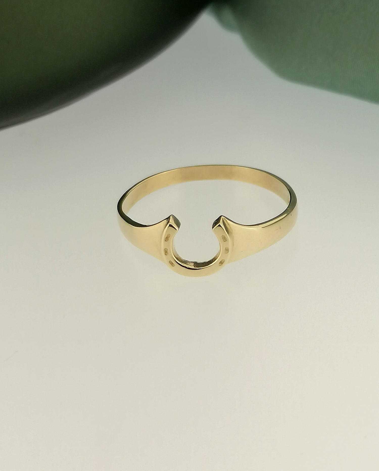 Womens Solid 9ct Yellow Gold Horseshoe Ring Good Luck Fortune Symbol