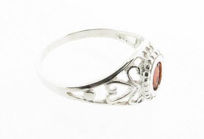 Sterling Silver Vintage Design Garnet Ring